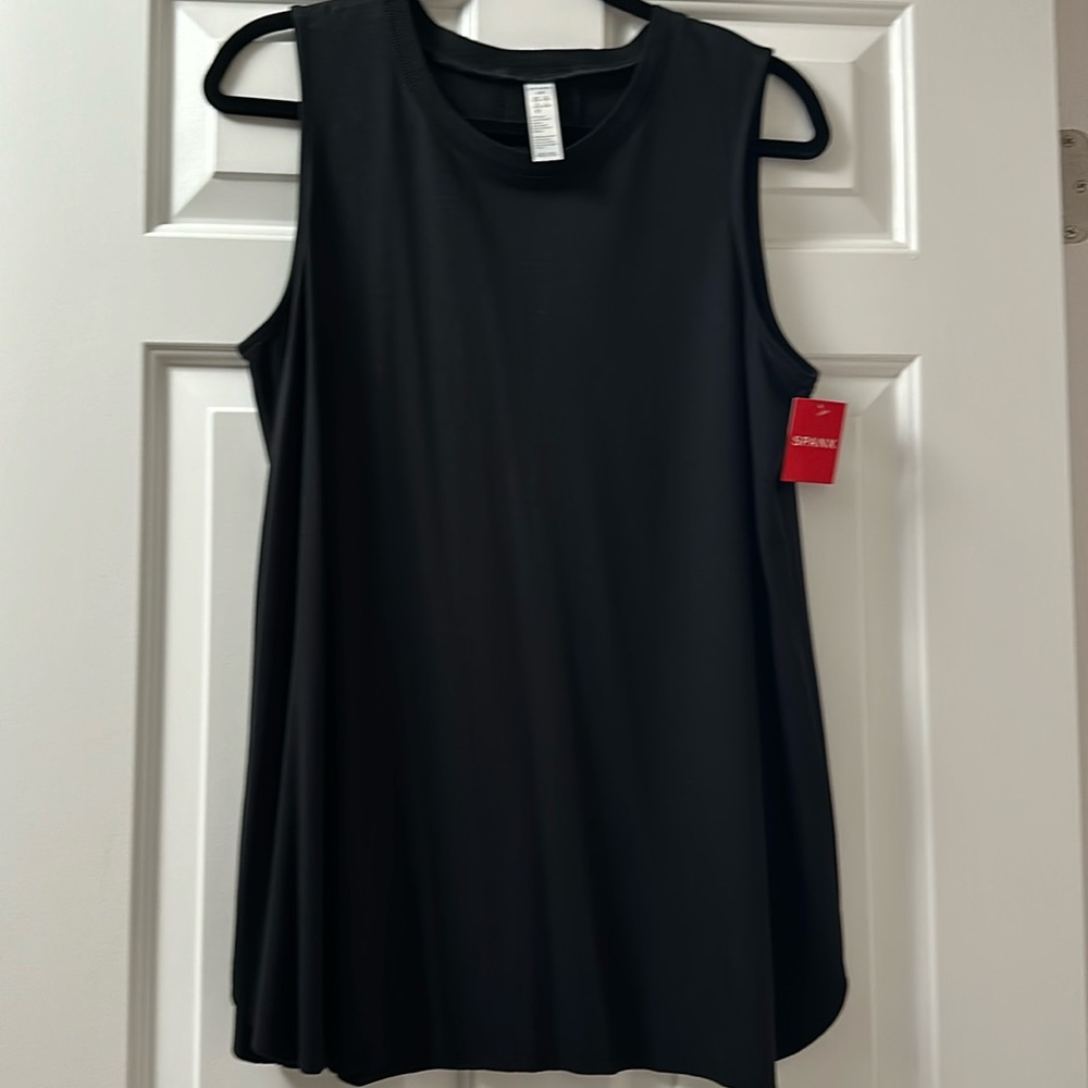 NWT Spanx Luxe T-shirt!